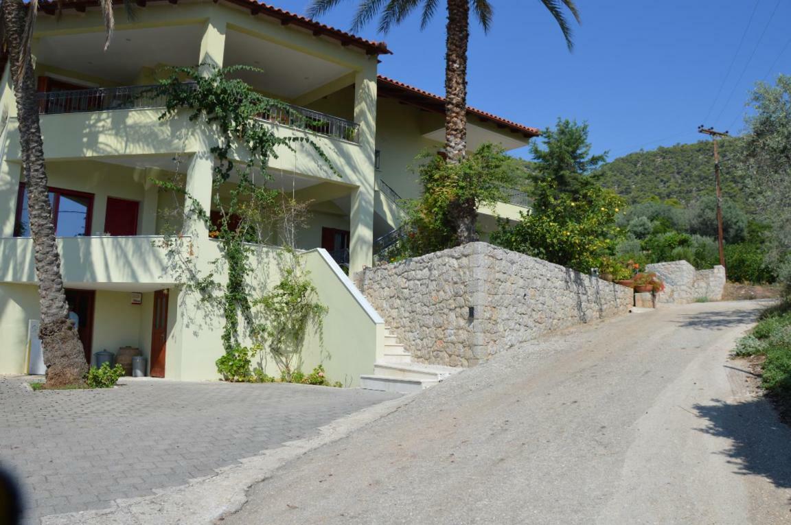 Spiti Portokali Lägenhet Epidaurus Exteriör bild
